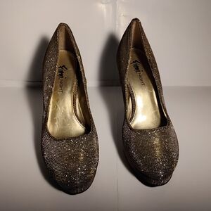 FIONI Clothing Night Women's Gold Glitter Pump